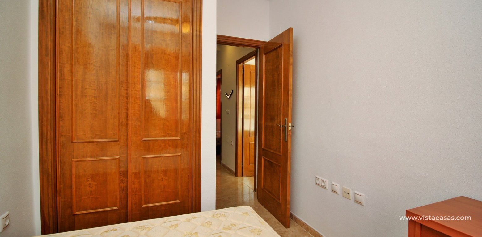 Adosada en venta en Alicante 24