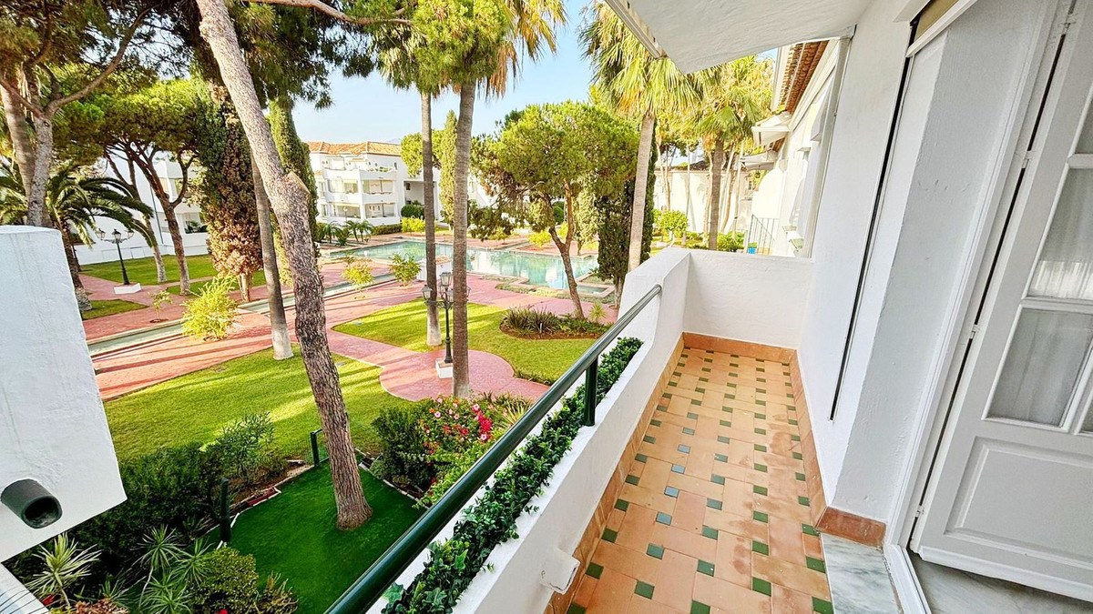 Apartamento en venta en Estepona 5