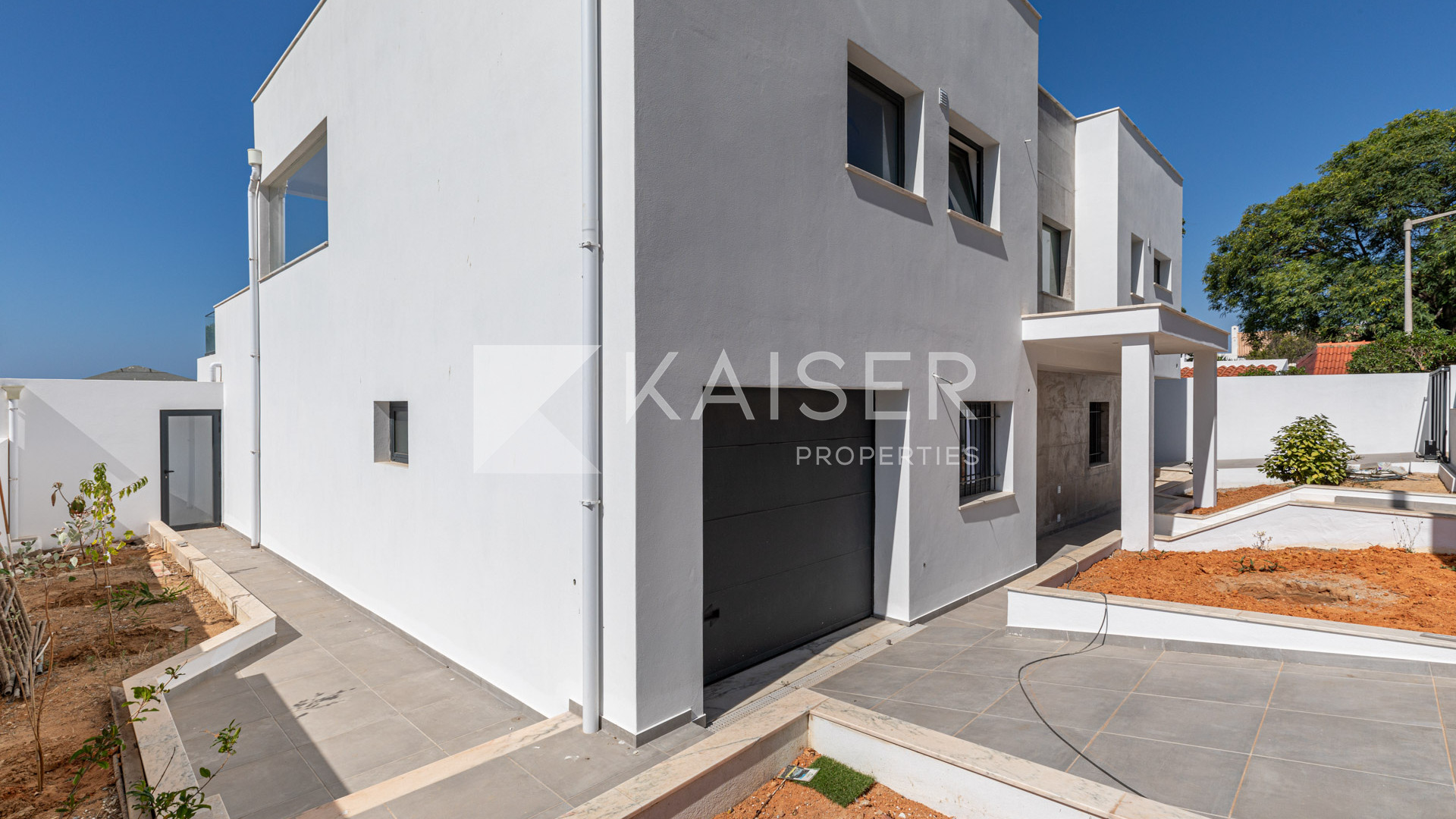 Villa for sale in Albufeira 36