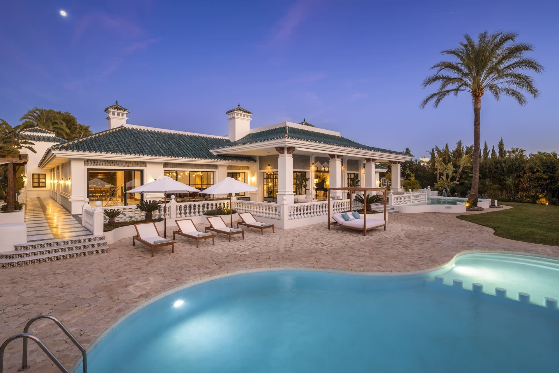 Villa te koop in Marbella - Nueva Andalucía 8