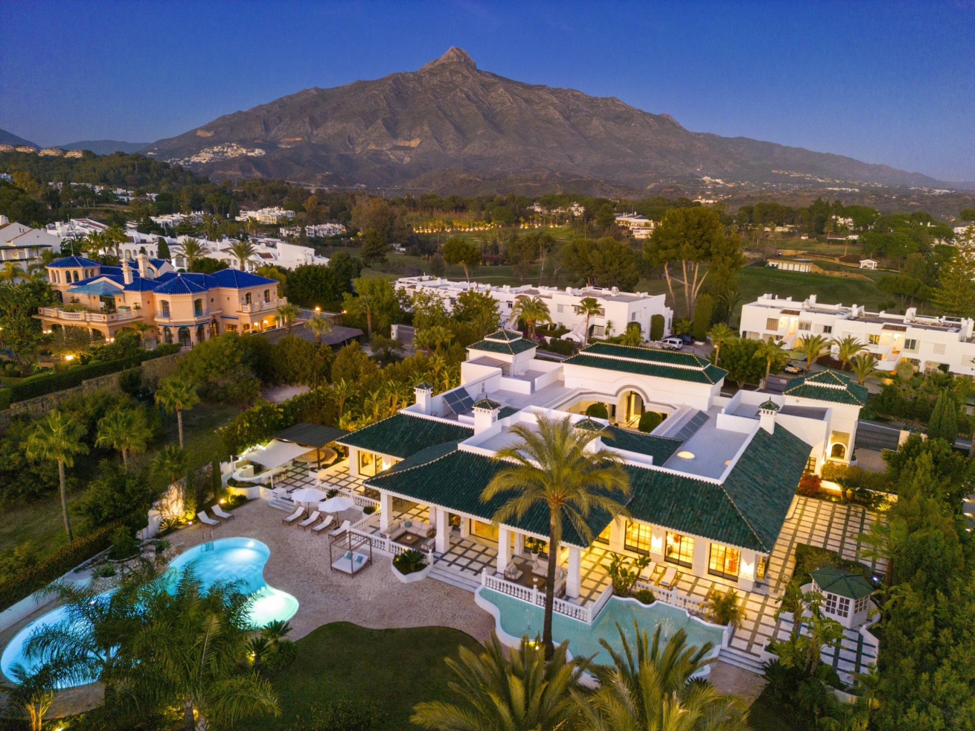 Villa te koop in Marbella - Nueva Andalucía 11