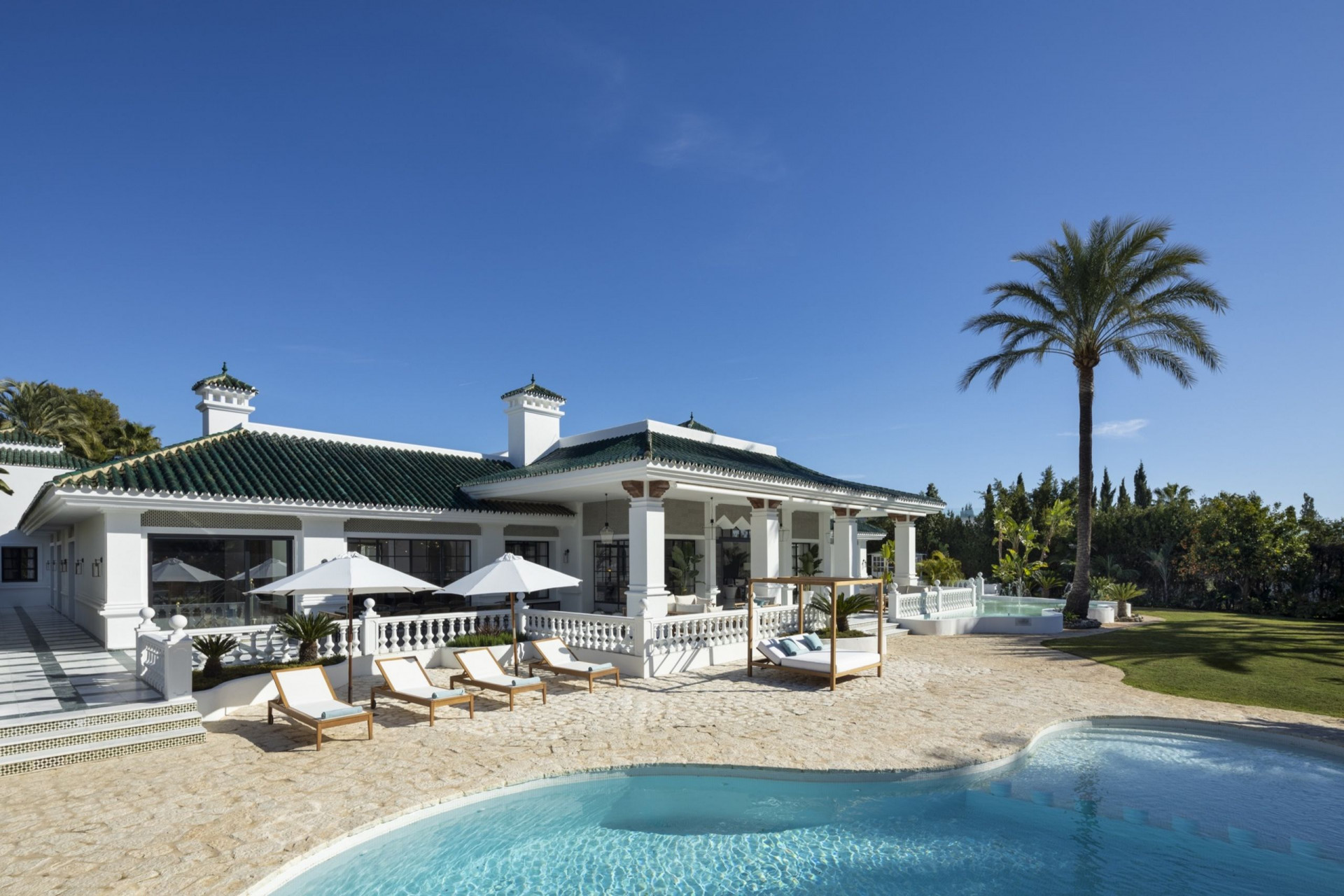 Villa te koop in Marbella - Nueva Andalucía 16