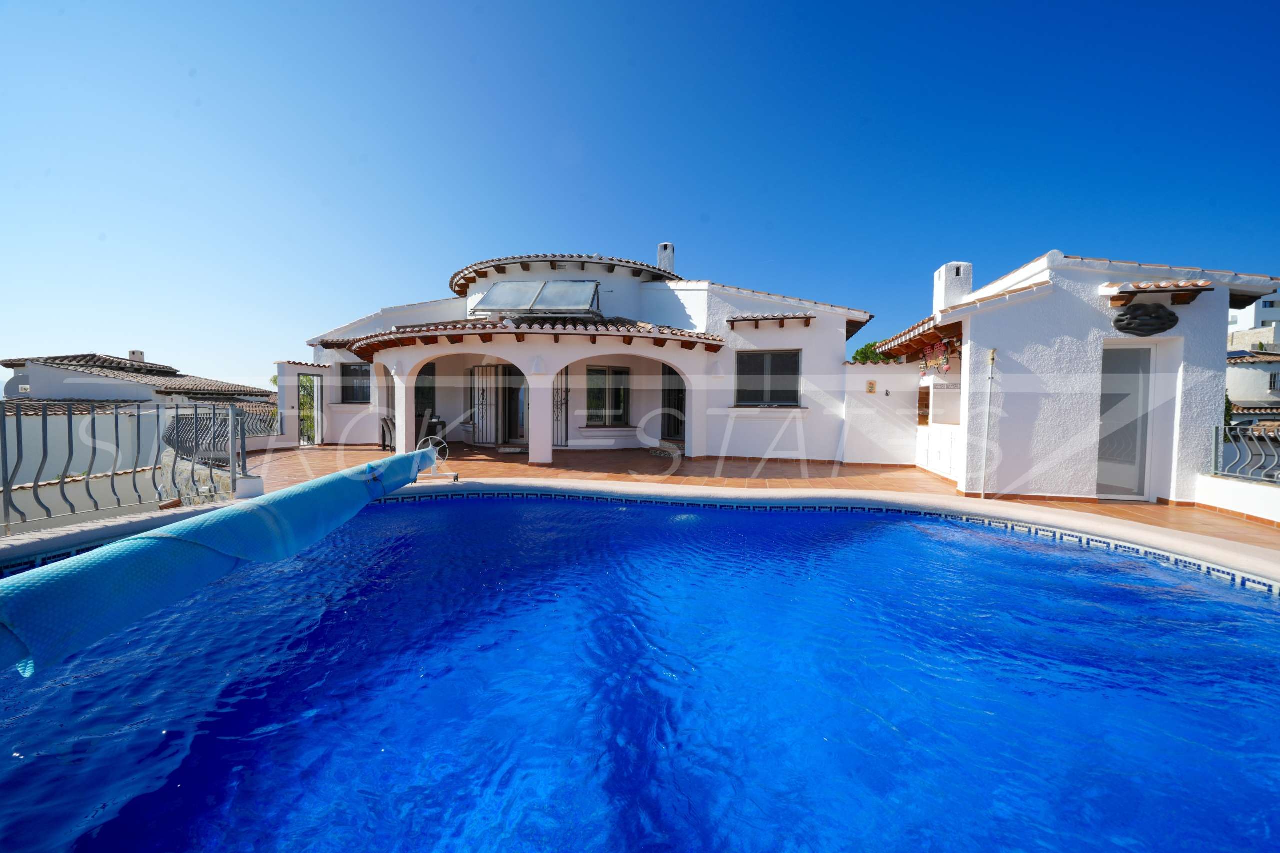 Villa te koop in Alicante 10