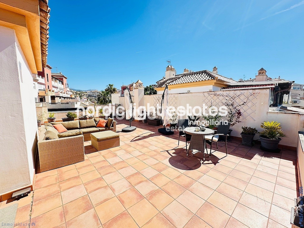 Property Image 632633-caleta-de-velez-penthouse-2-2