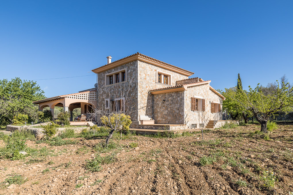 Countryhome for sale in Mallorca East 18