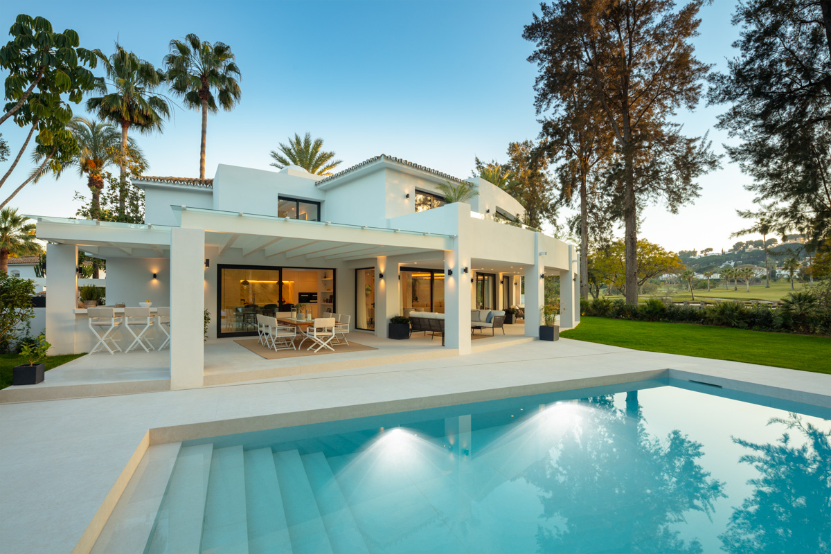 Villa for sale in Marbella - Nueva Andalucía 2