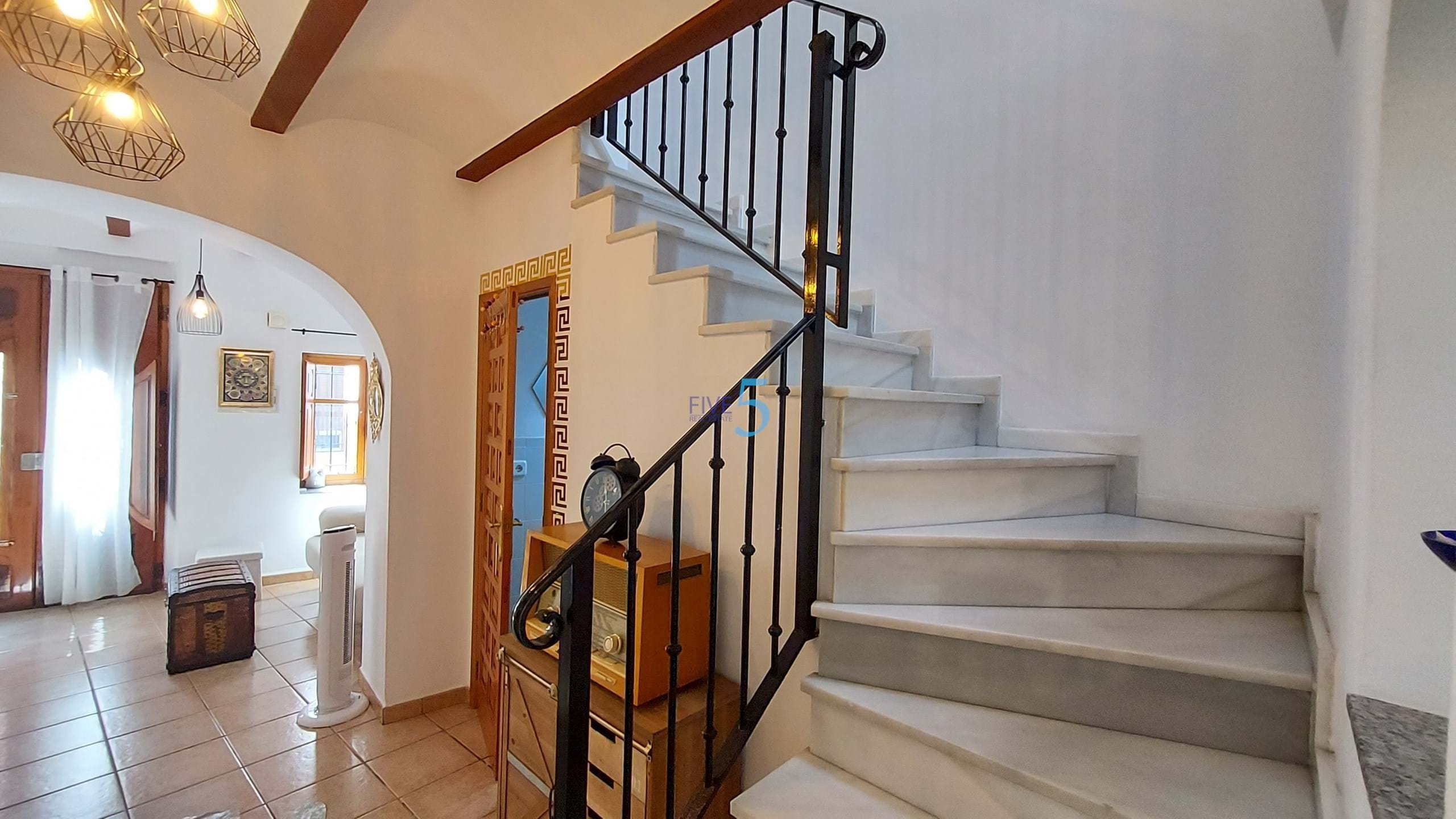 Townhouse for sale in Valencia City 17