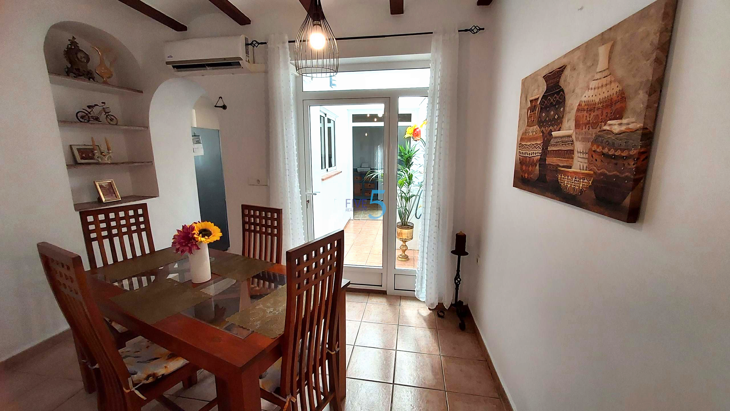 Townhouse te koop in Valencia City 5