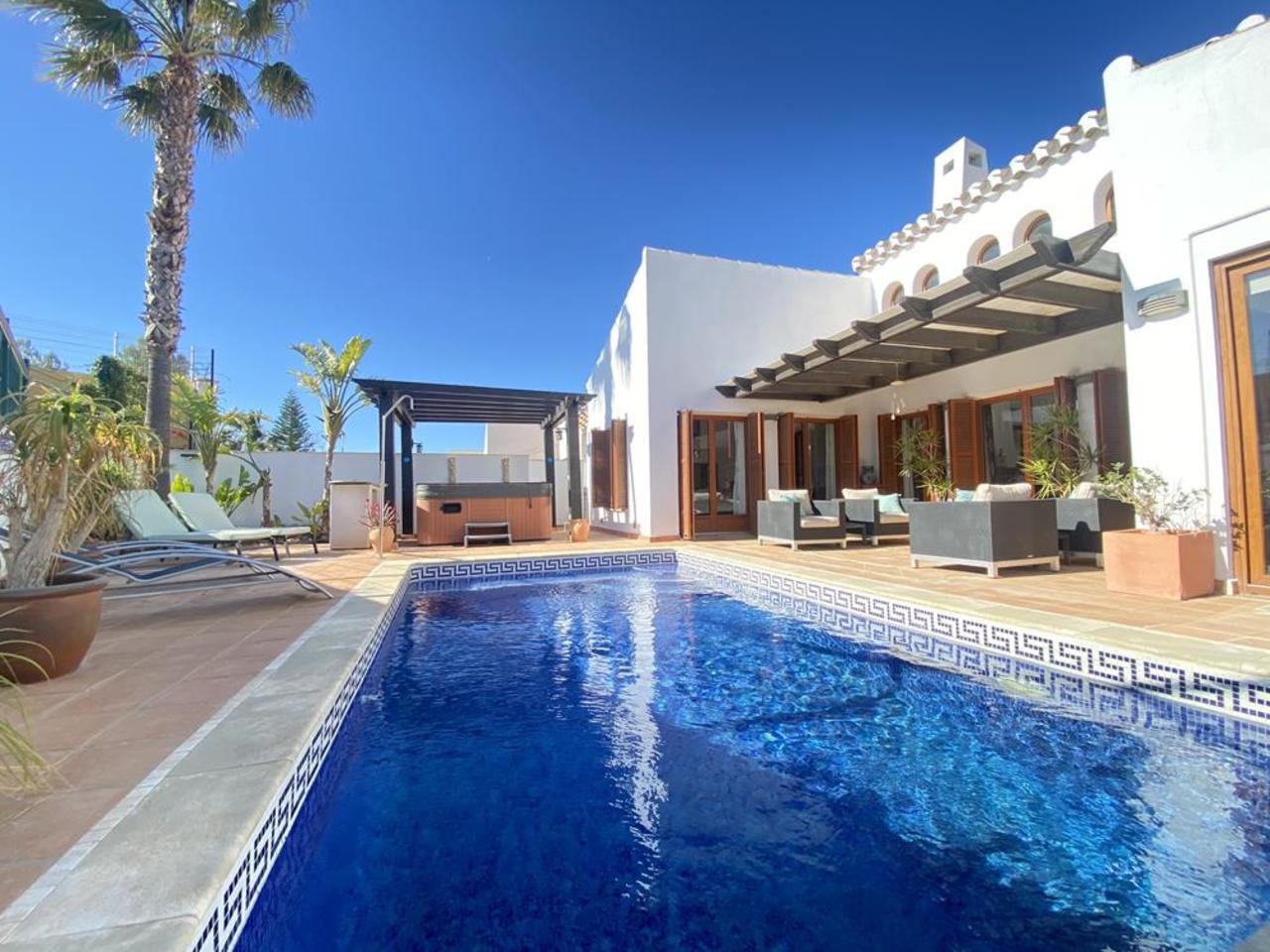 Villa te koop in Murcia and surroundings 2