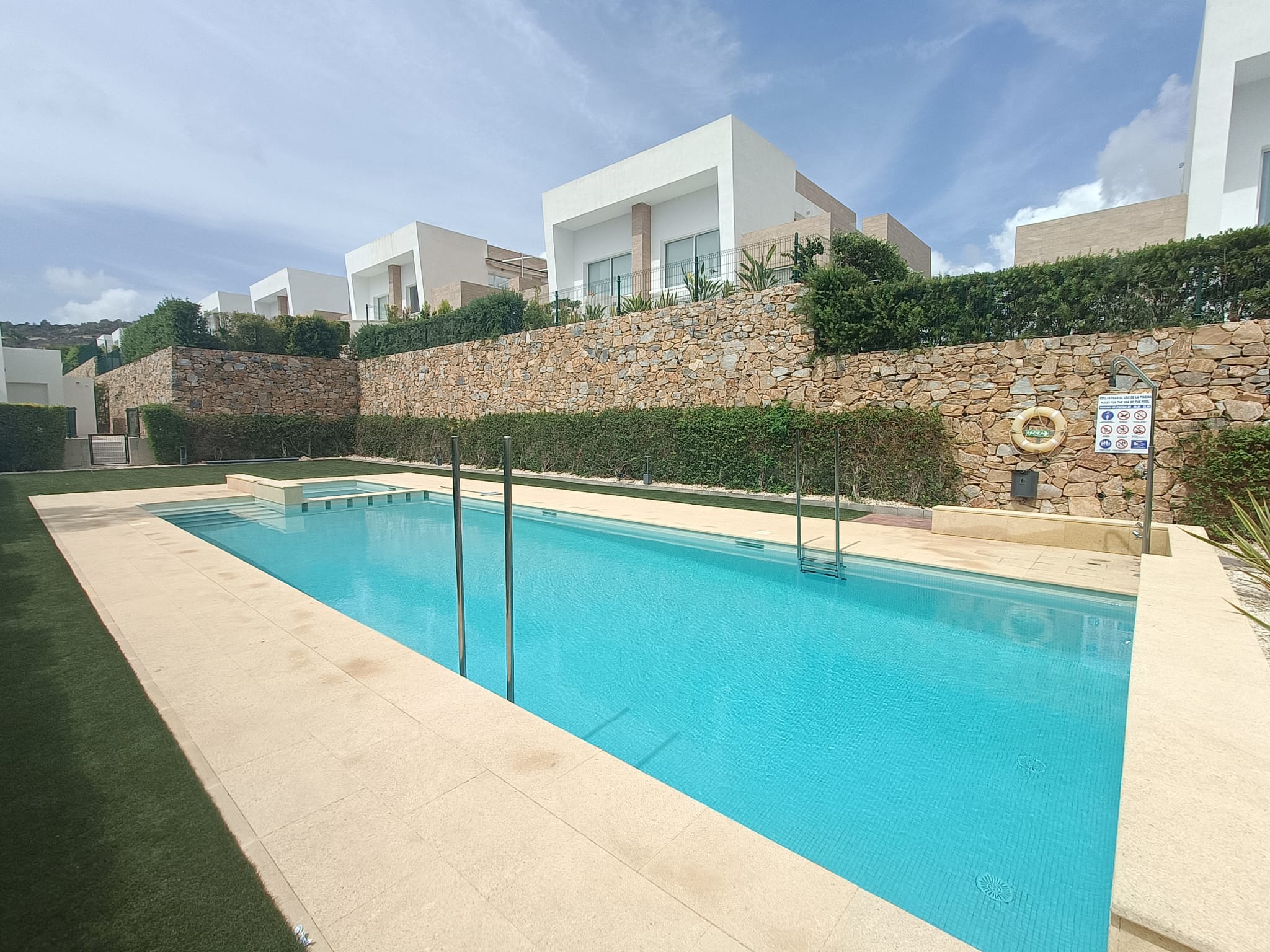 Villa for sale in Alicante 33