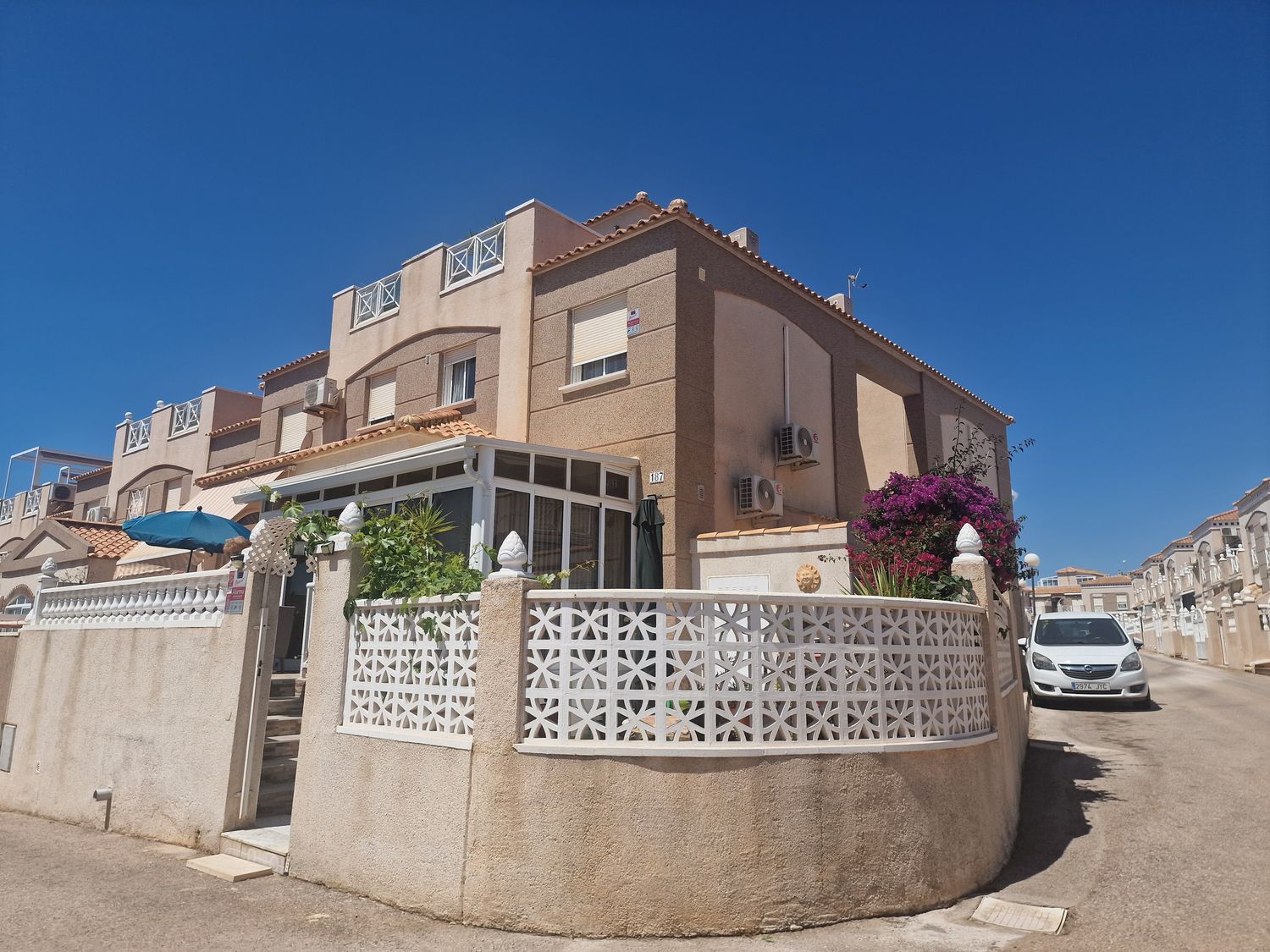 Townhouse for sale in Torrevieja and surroundings 1