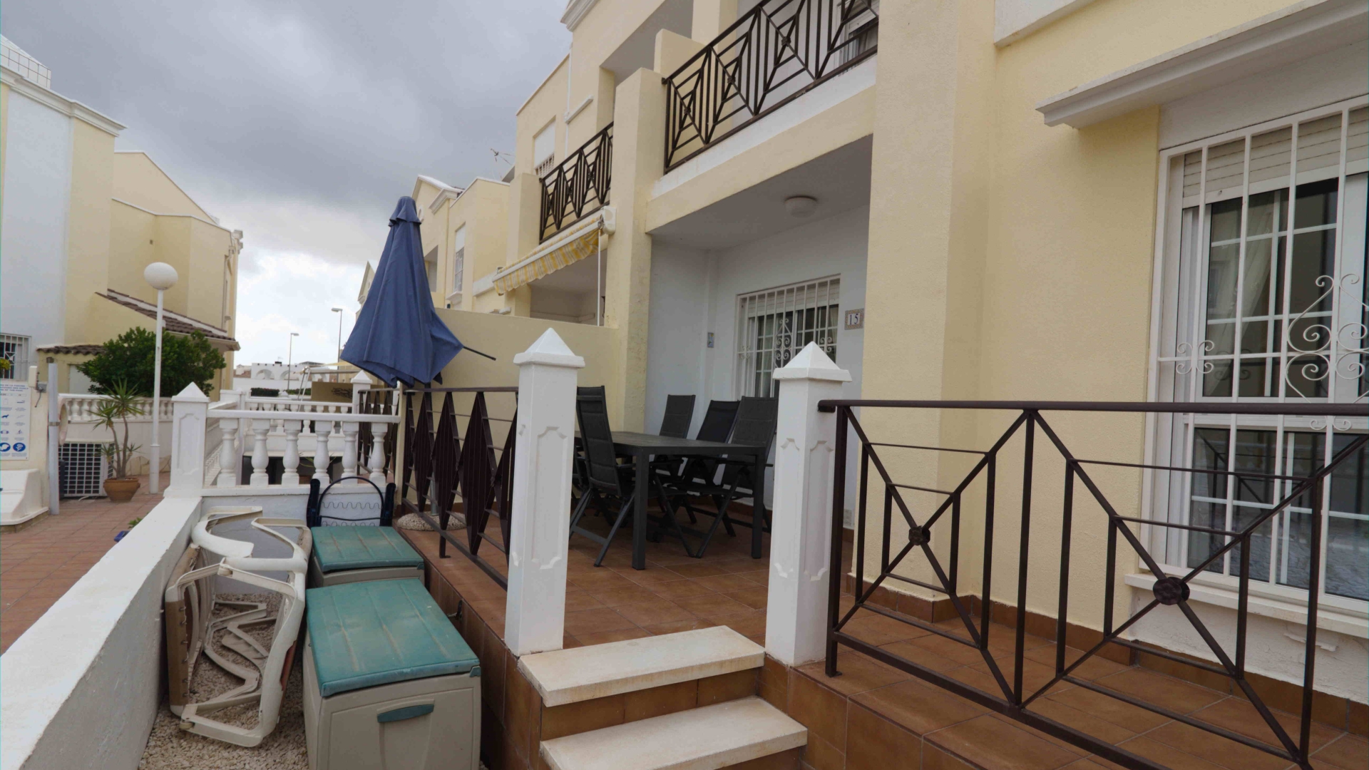 Townhouse te koop in Alicante 14