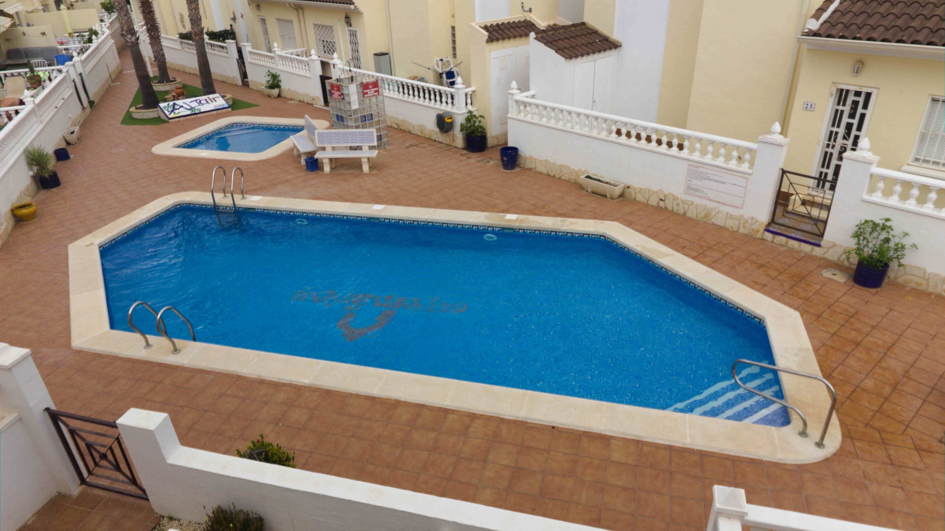 Townhouse te koop in Alicante 29