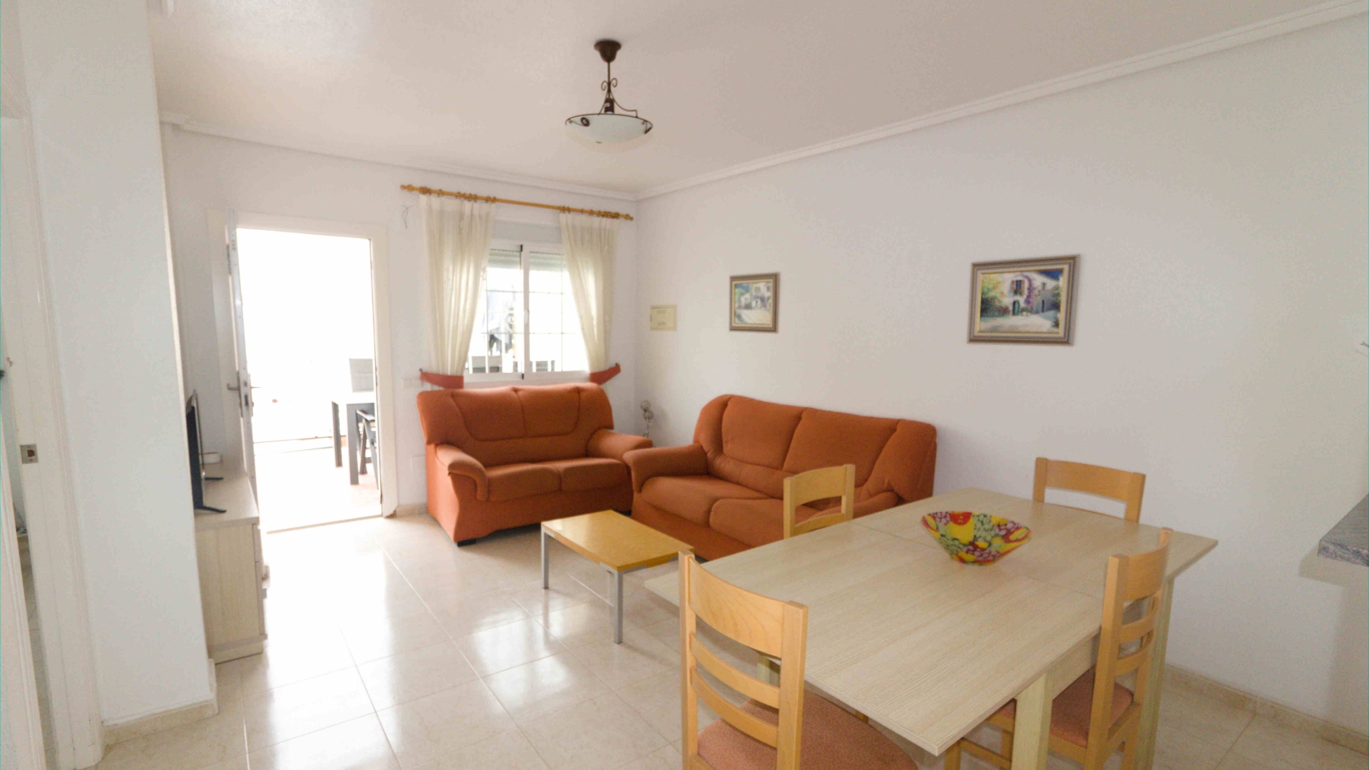 Townhouse te koop in Alicante 9