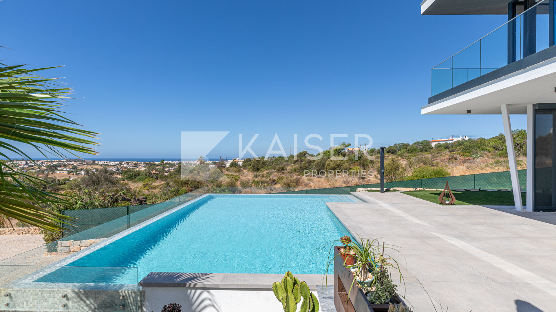 Villa for sale in Albufeira 28