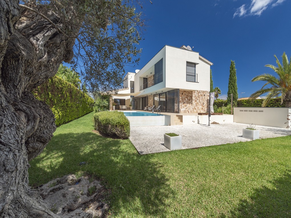 Villa for sale in Mallorca North 1