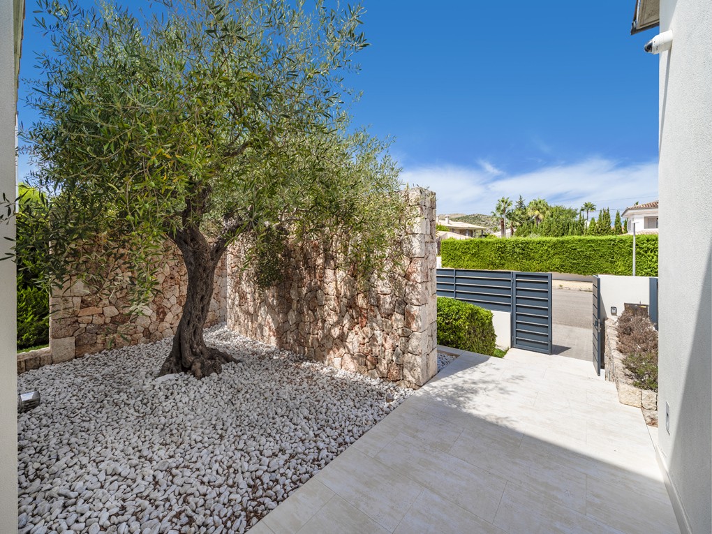 Villa for sale in Mallorca North 21