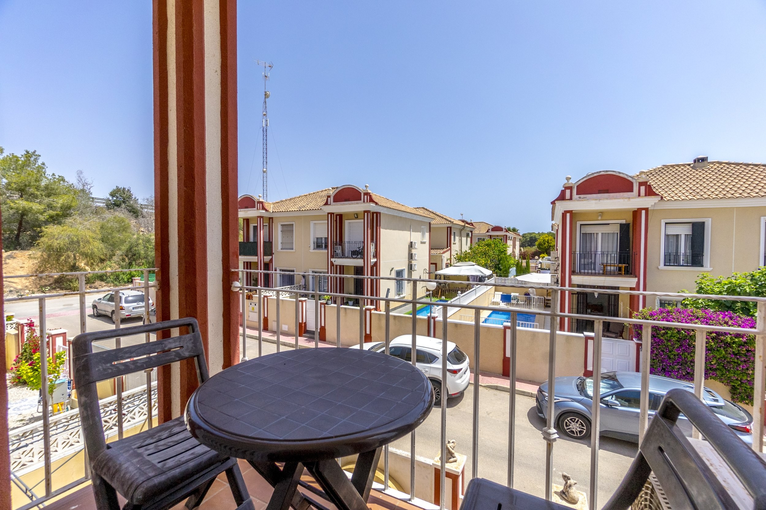 Townhouse te koop in Alicante 12