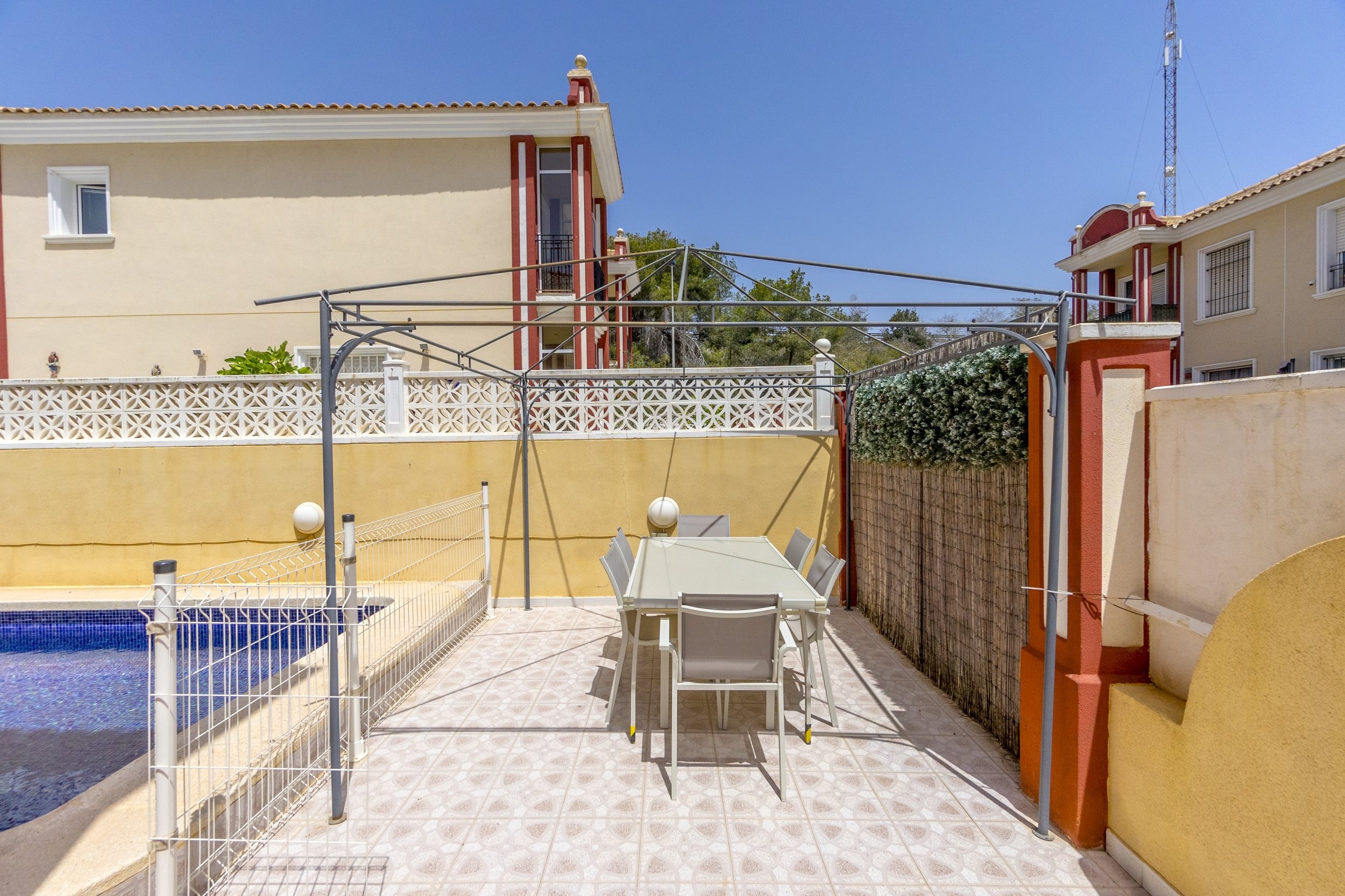 Maison de ville à vendre à Alicante 18