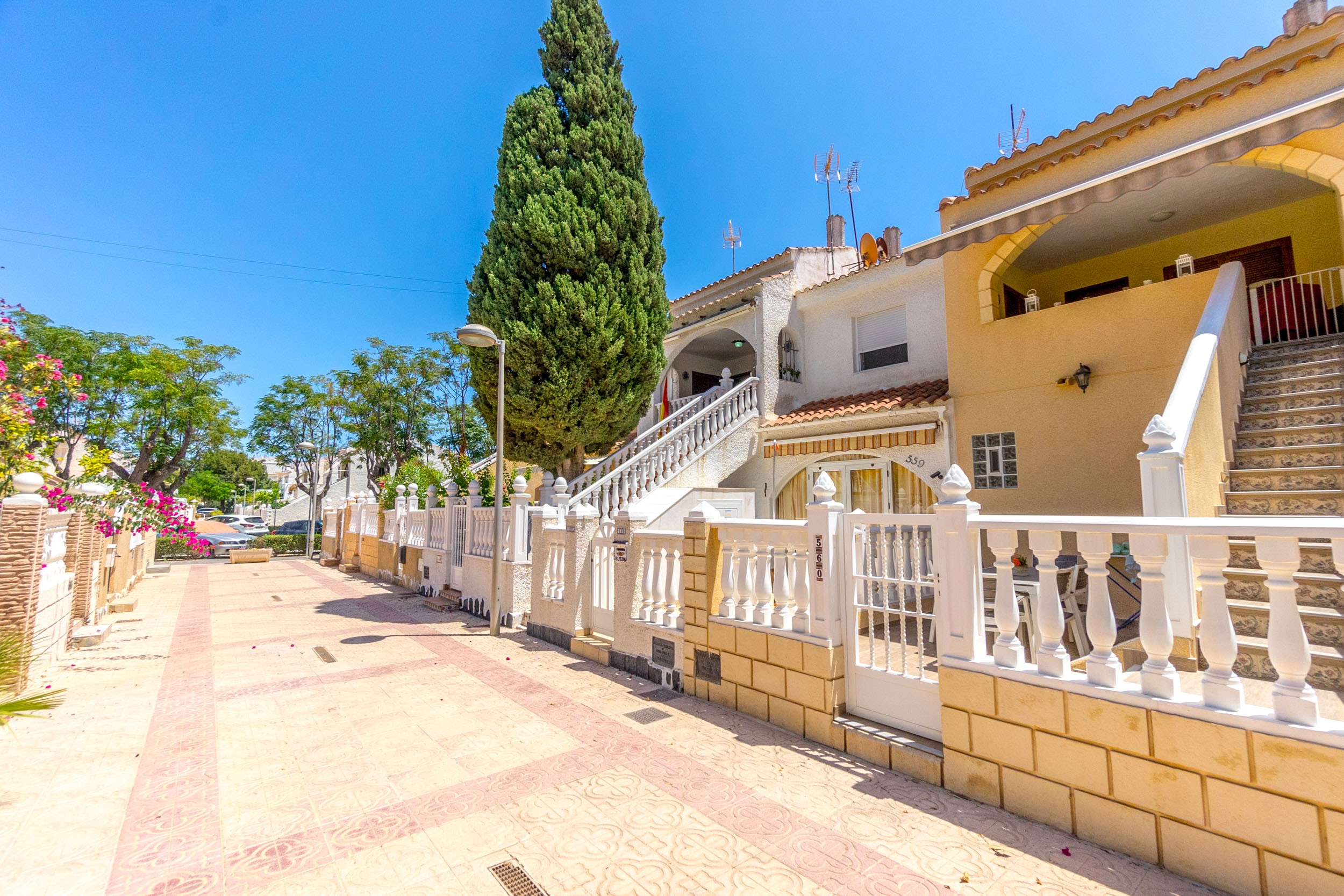 Maison de ville à vendre à Alicante 1