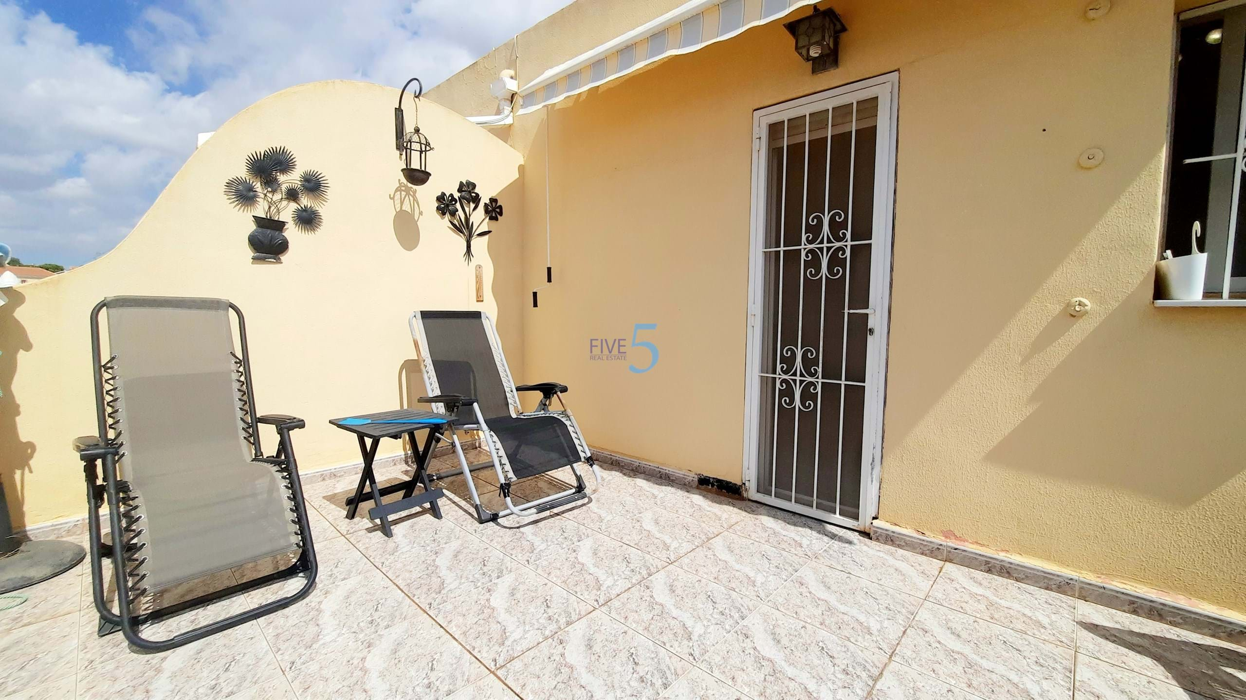 Townhouse te koop in Alicante 25