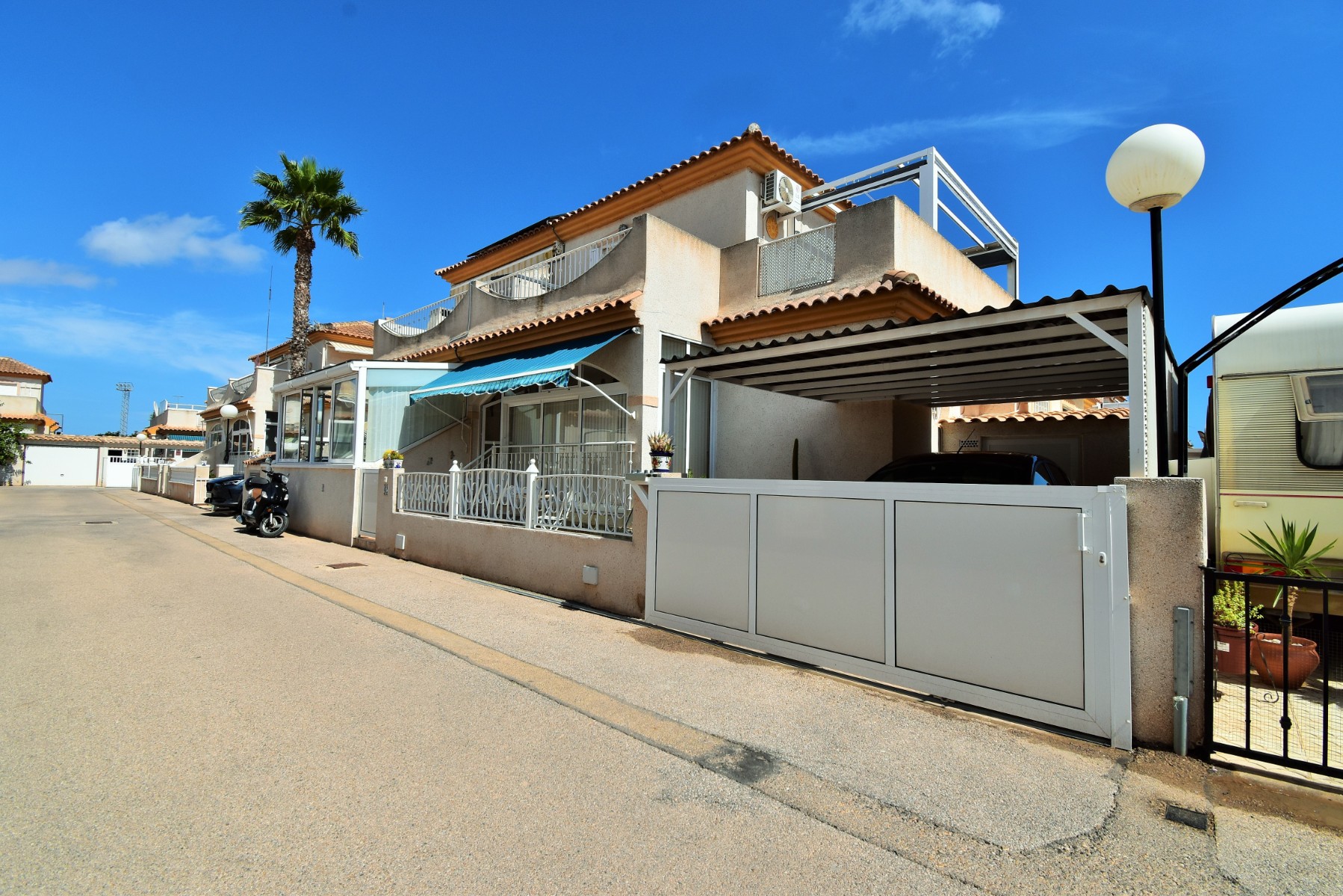 Townhouse na sprzedaż w Alicante 1