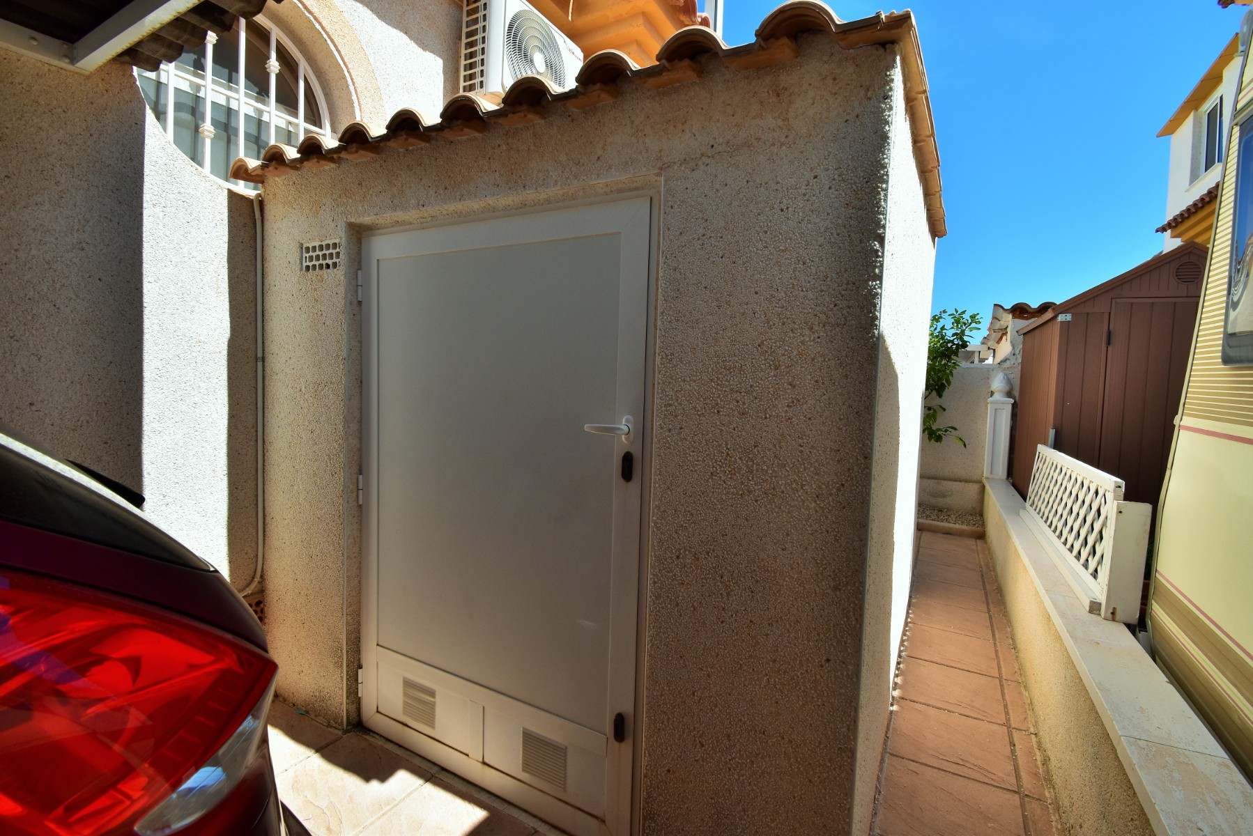 Townhouse te koop in Alicante 19