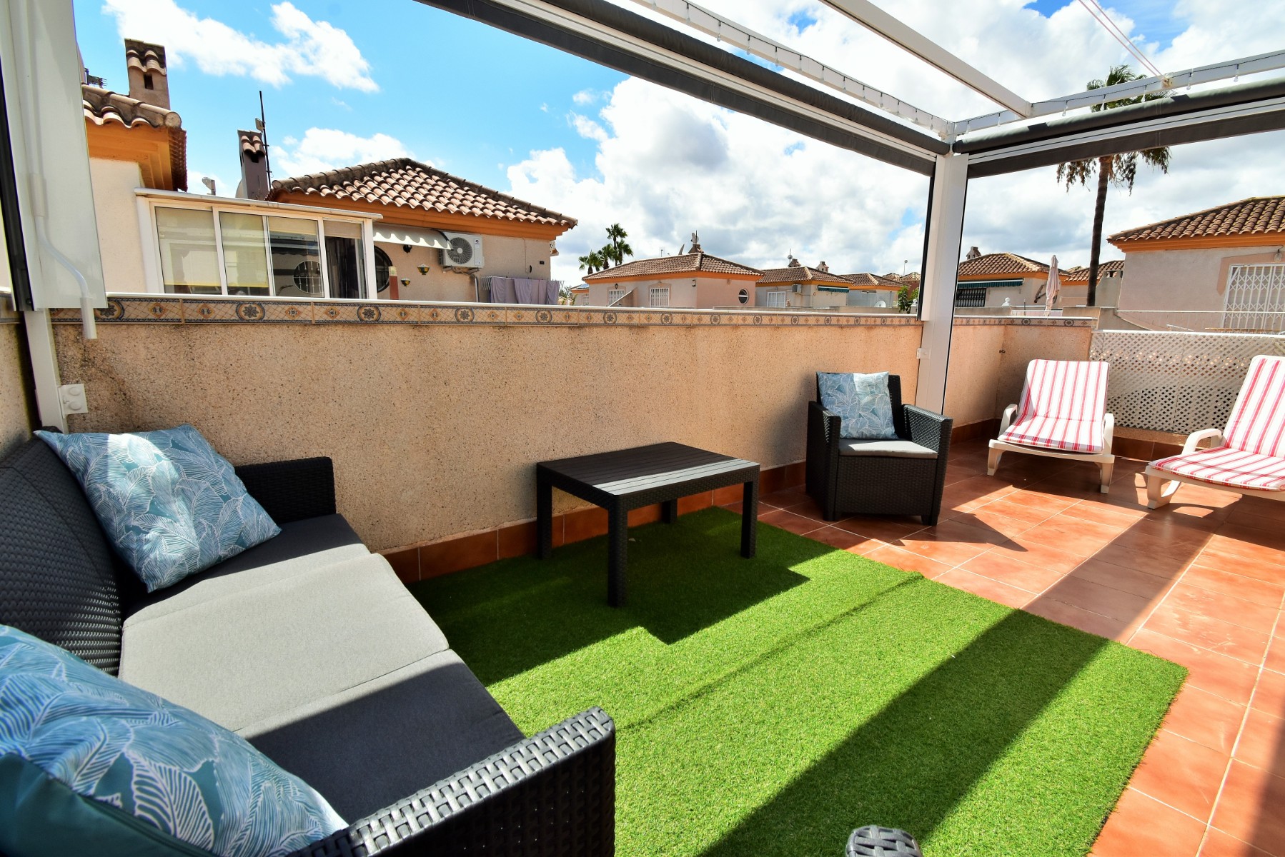 Townhouse te koop in Alicante 3