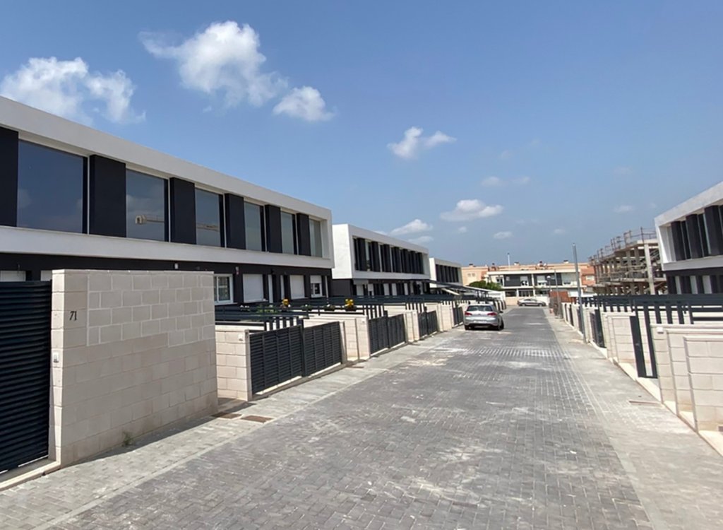 Property Image 635716-gran-alacant-townhouses-1-2