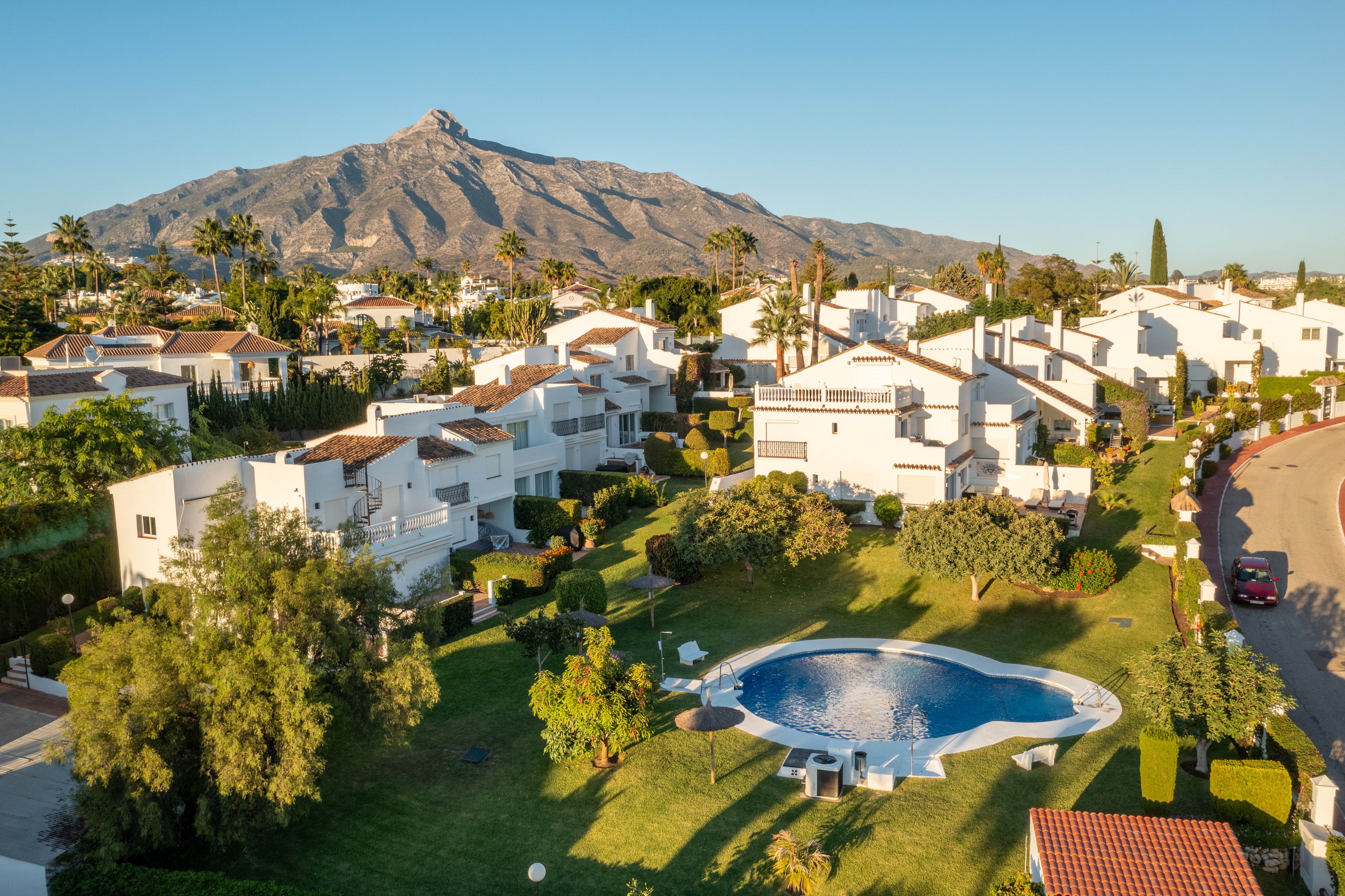 Property Image 635984-nueva-andalucia-townhouses-3-3